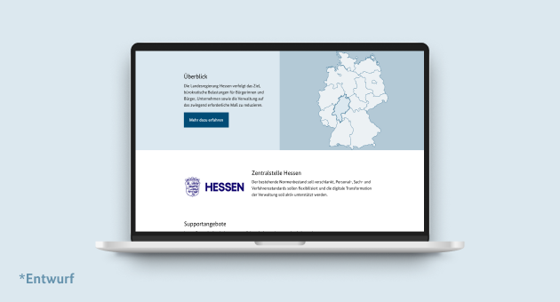 Ein Laptop auf hellblauem Hintergrund zeigt den grafischen Entwurf einer Webseite der hessischen Landesregierung.